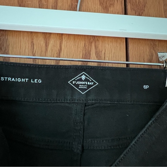 St. John’s Bay Black Jeans - Picture 3 of 4